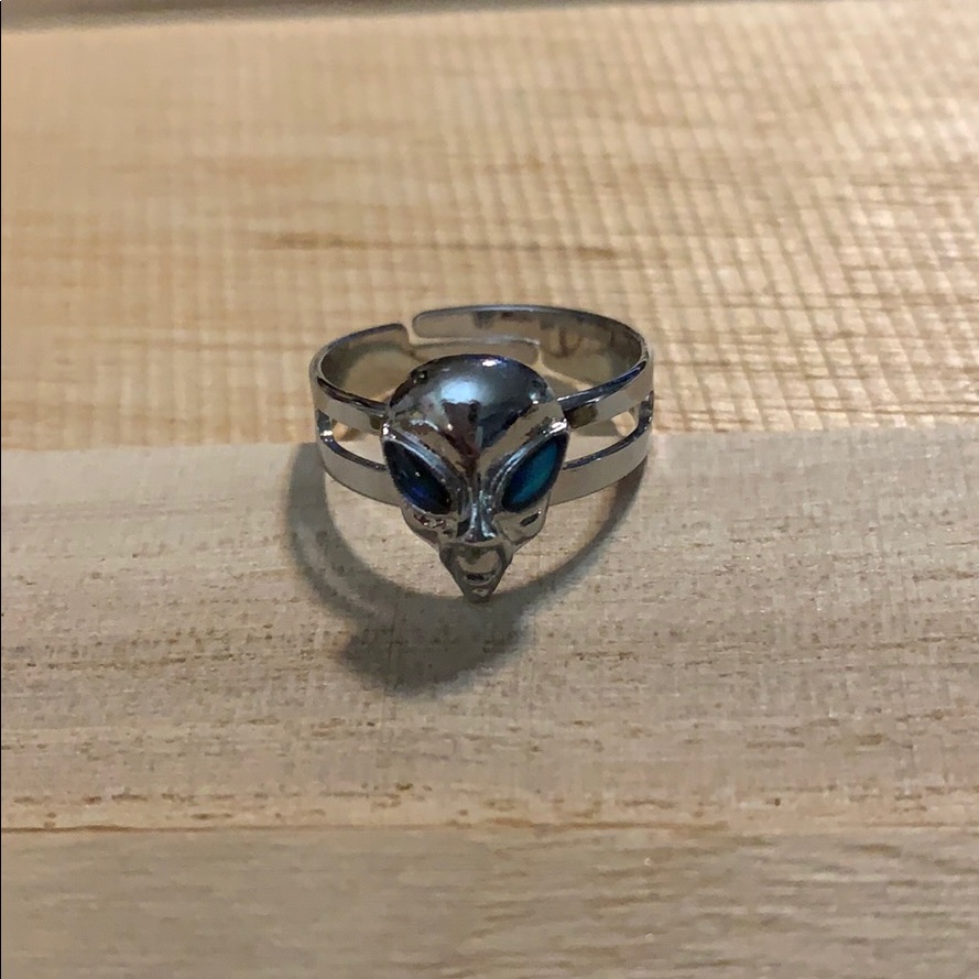 Alien Ring Adjustable